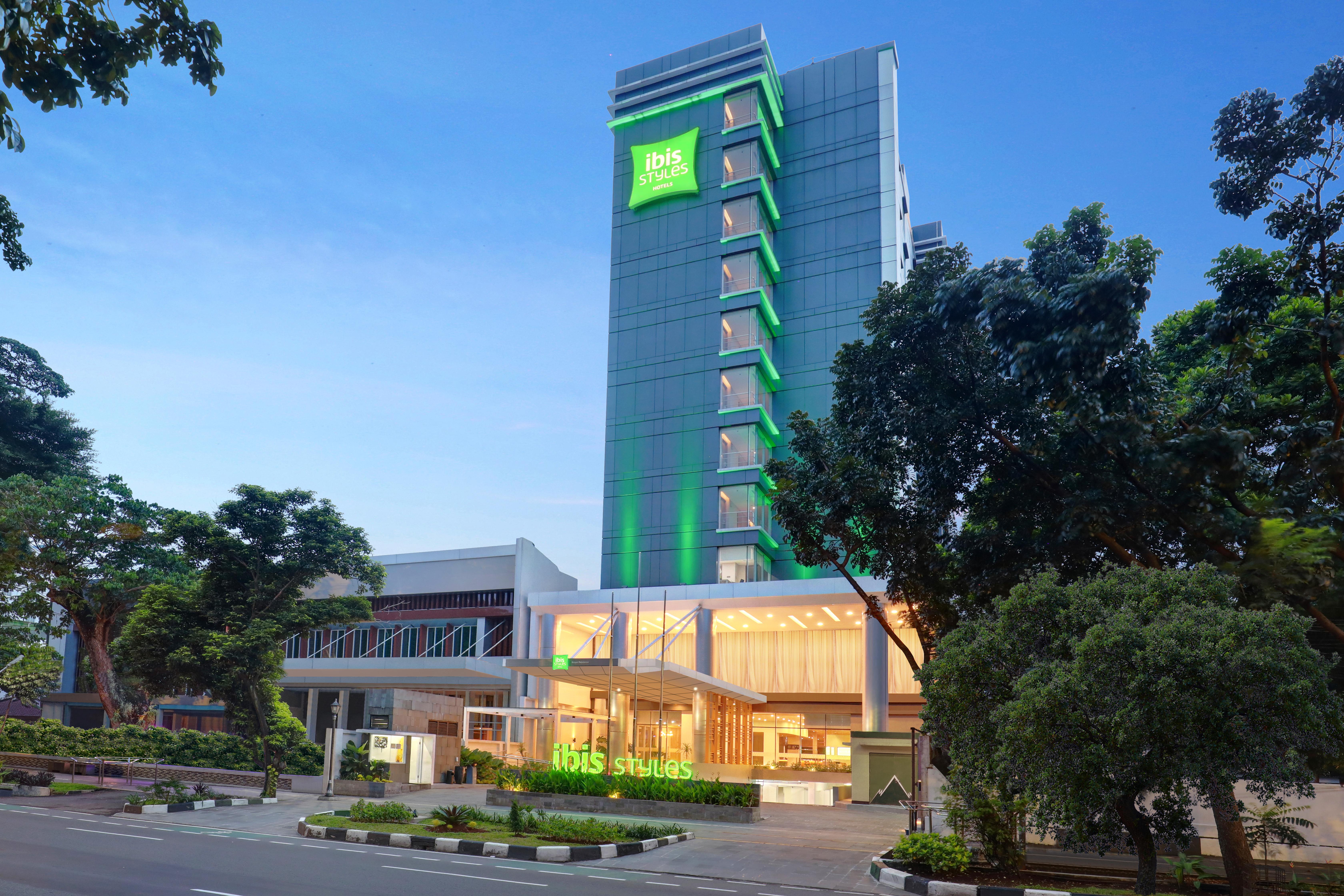 Ibis Styles Bogor Pajajaran Hotel ภายนอก รูปภาพ