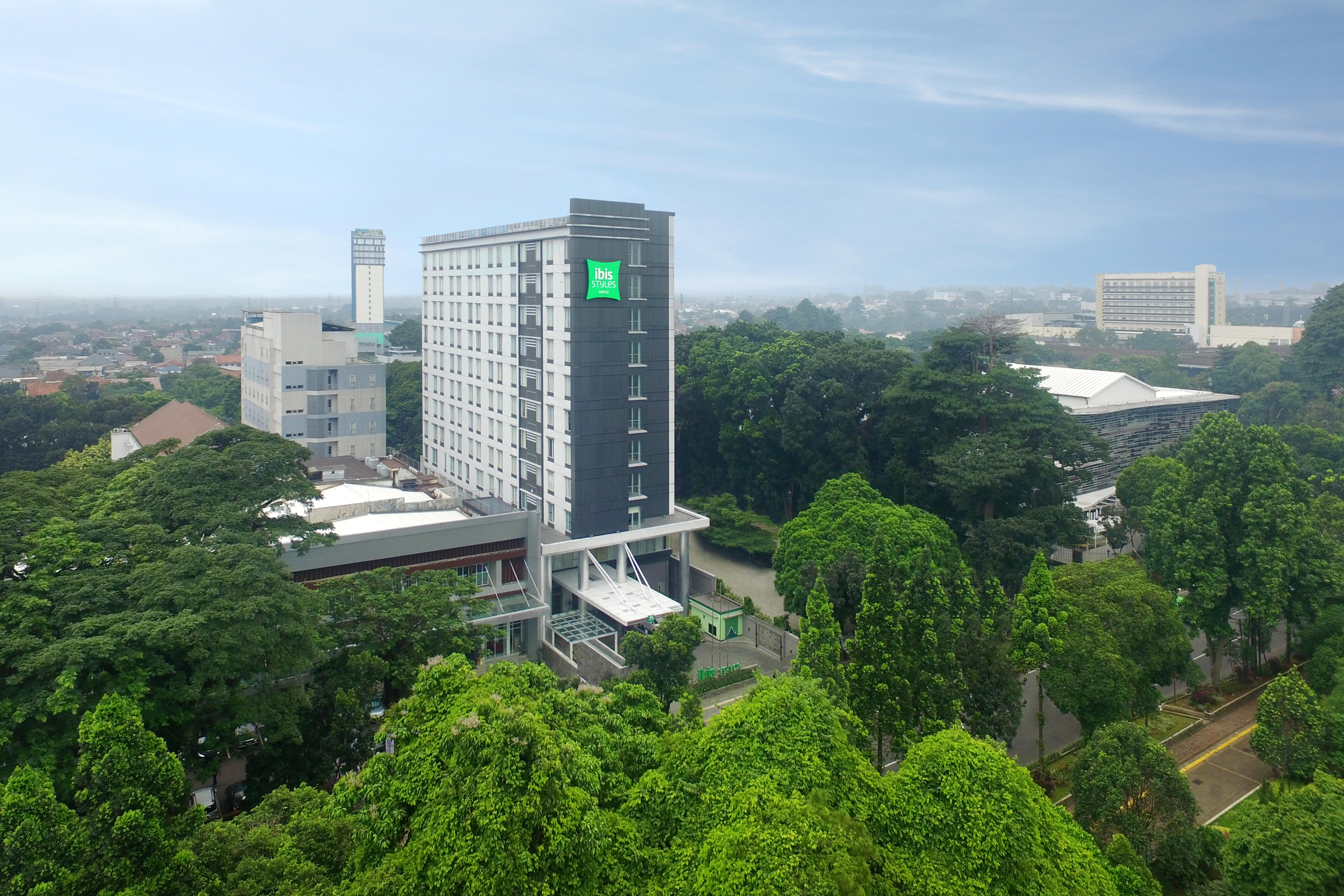 Ibis Styles Bogor Pajajaran Hotel ภายนอก รูปภาพ